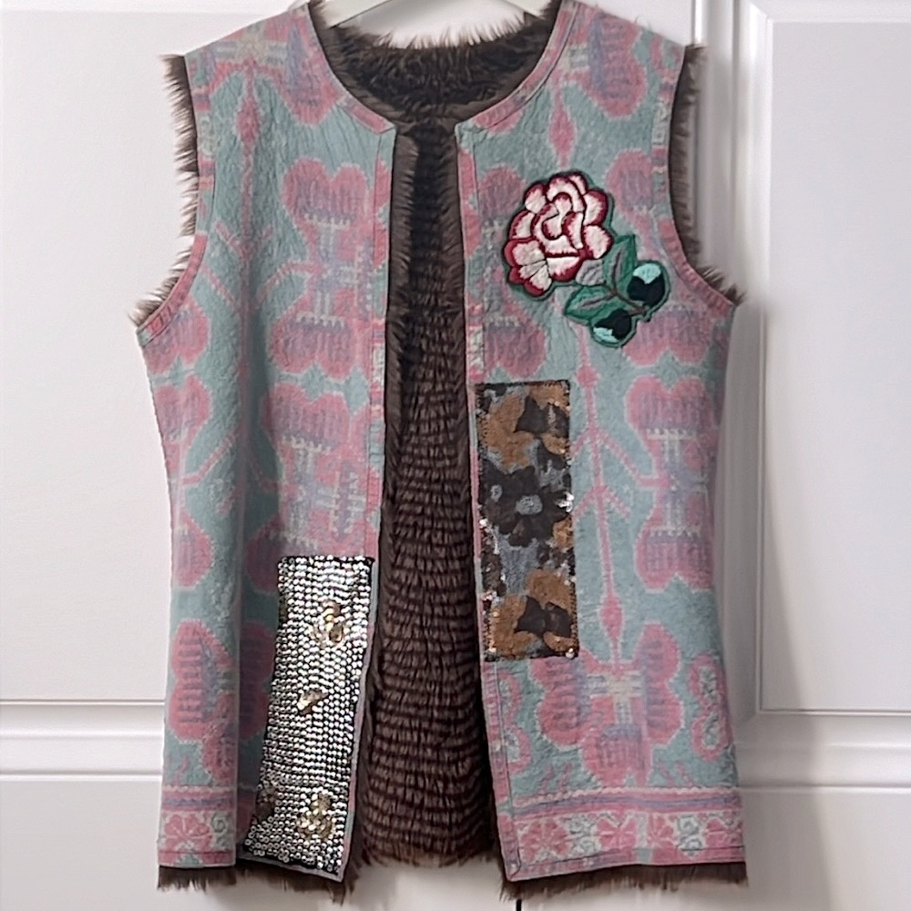 CUSTO Barcelona Reversible Vest EUC